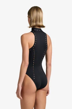 Mathilda One Piece
